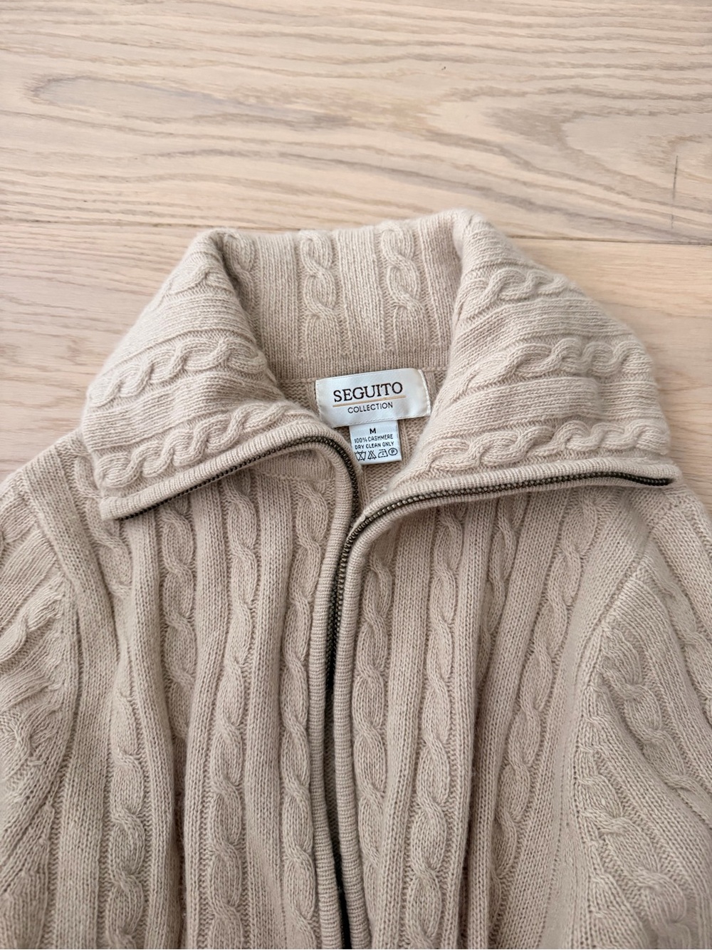 cashmere cable knit zip-up jacket - Picture 3 of 4